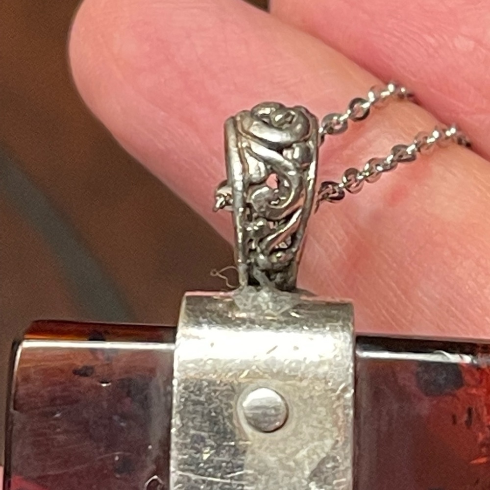 Natural cherry brown amber sterling artisan made pendant - Picture 11 of 16